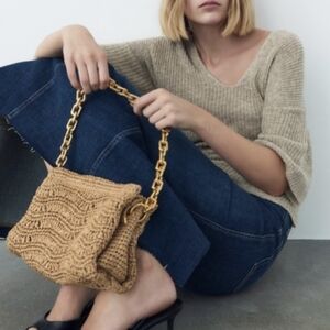 Elegant Tan Knit Women’s Bag